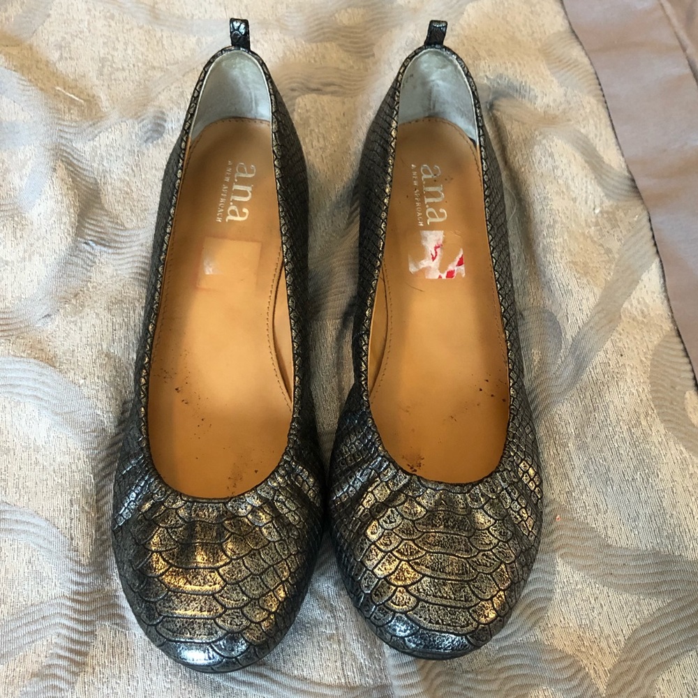 A.N.A. Metallic pewter python flats size 8.